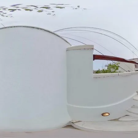 Traditional Pirethron Dom wakacyjny