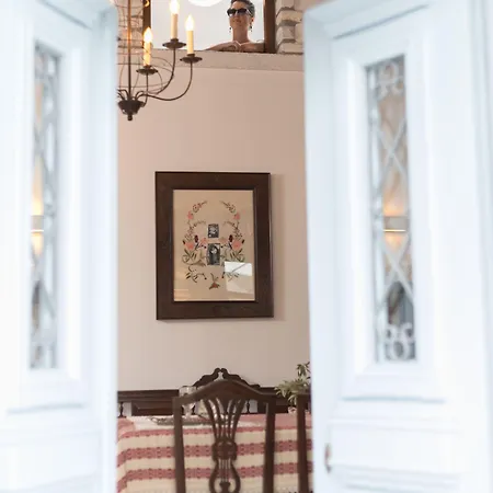 Traditional Pirethron