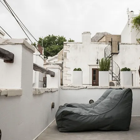 Traditional Pirethron Dom wakacyjny