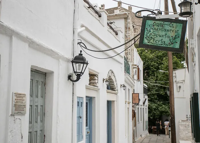 Traditional Pirethron 펜션 *