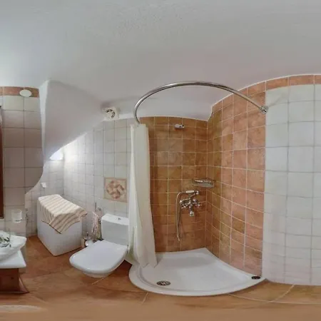 Traditional Pirethron *