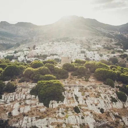 بيت للعطل Traditional Pirethron