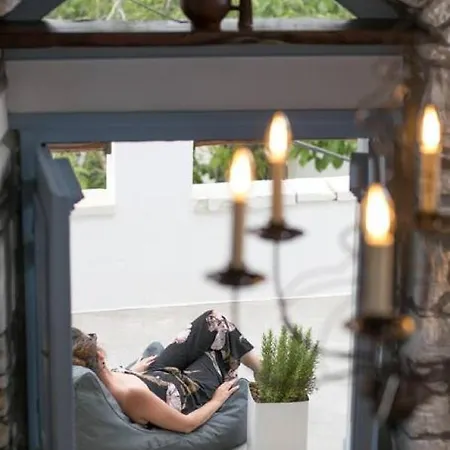 Traditional Pirethron Feriehus *