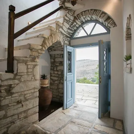 Traditional Pirethron Casa de Férias Apérathos