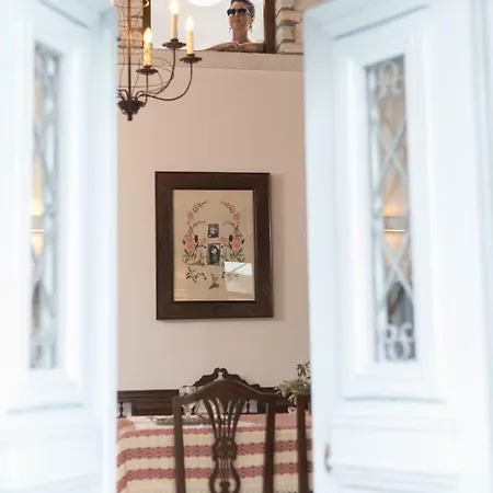 Traditional Pirethron Casa de Férias