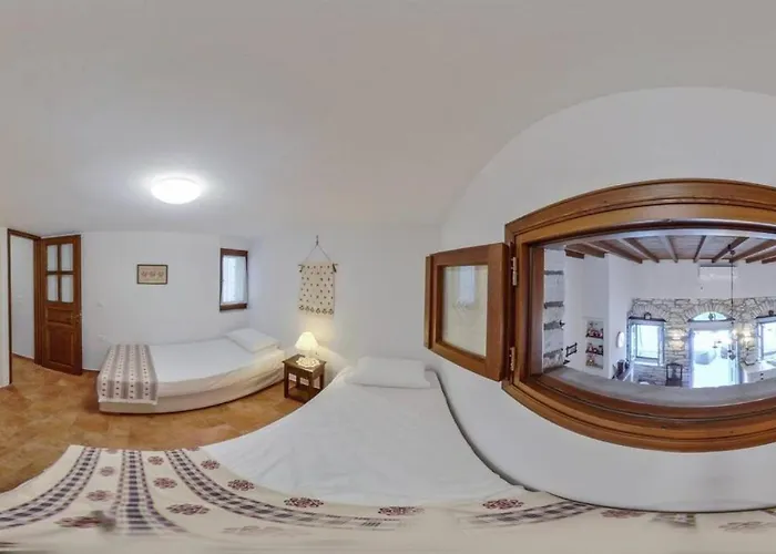 Сasa de vacaciones Traditional Pirethron *