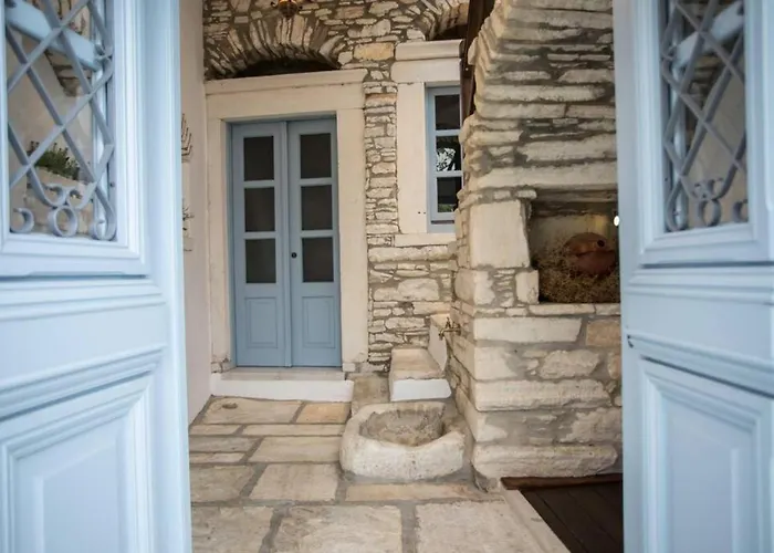 Semesterbostad Traditional Pirethron Apérathos