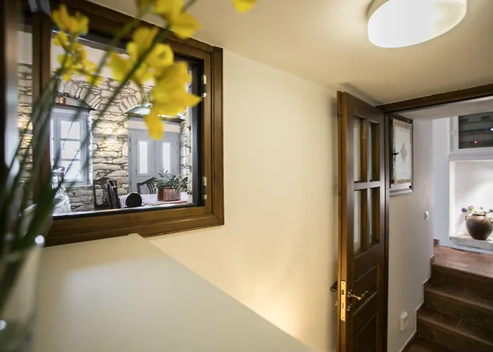 Traditional Pirethron