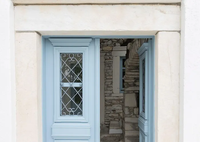 Semesterbostad Traditional Pirethron *