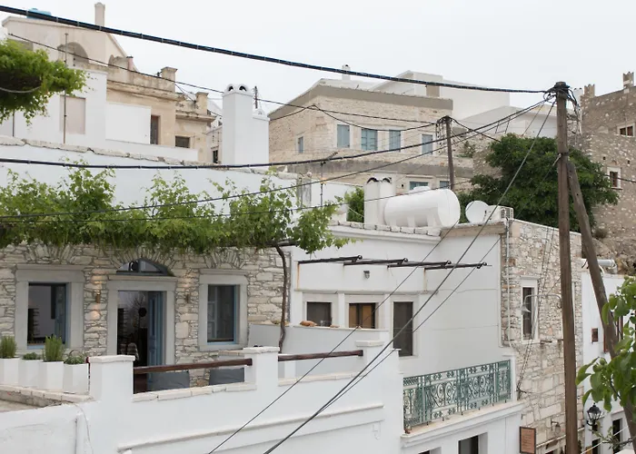 Traditional Pirethron Semesterbostad Apérathos